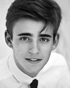 Charlie Rowe