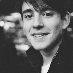 Charlie Rowe