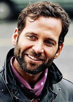 Eion Bailey