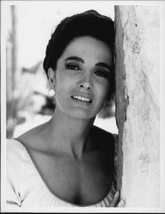 Linda Cristal