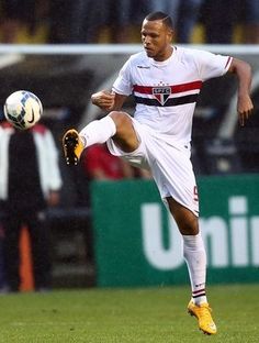 Luis Fabiano