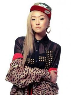 Lydia Paek