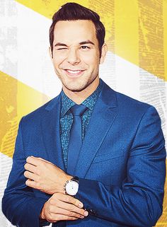 Skylar Astin