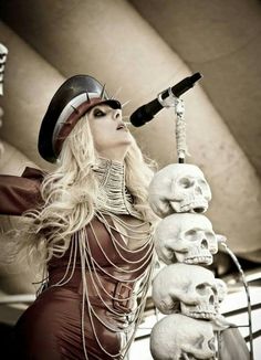 Maria Brink