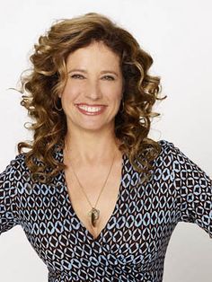 Nancy Travis