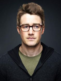 Robert Buckley