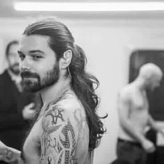 Simon Neil