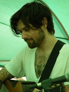 Simon Neil