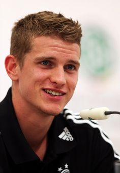 Lars Bender