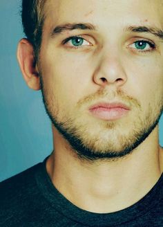 Max Thieriot