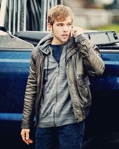 Max Thieriot