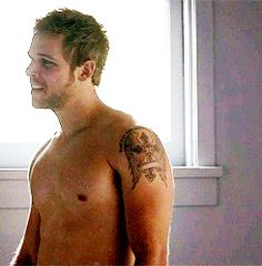 Max Thieriot