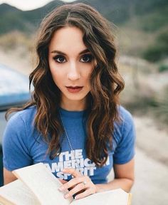 Troian Bellisario