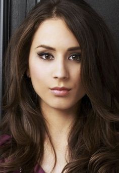 Troian Bellisario