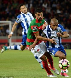 Yacine Brahimi