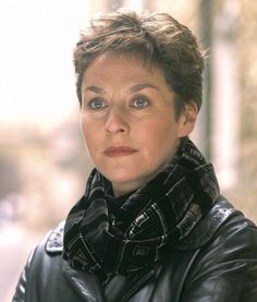 Amanda Burton