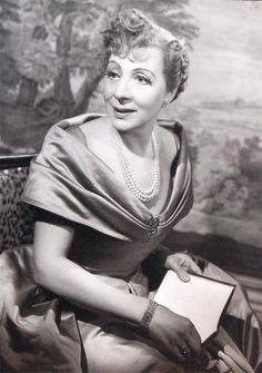 Edith Evans