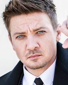 Jeremy Renner