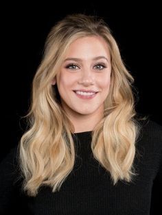 Lili Reinhart