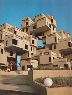 Moshe Safdie