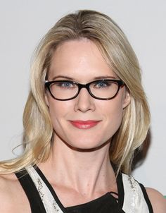 Stephanie March