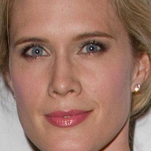 Stephanie March