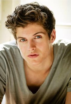 Daniel Sharman