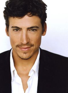 Andrew Keegan