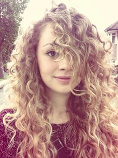 Carrie Hope Fletcher