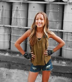 Skylar Stecker