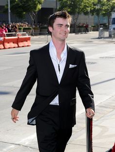 Cameron Bright