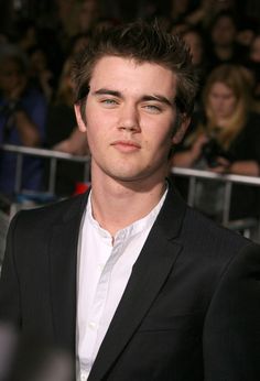 Cameron Bright