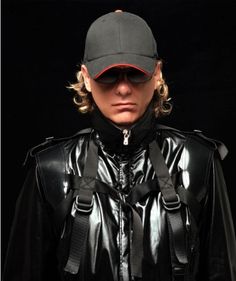 Chris Lowe