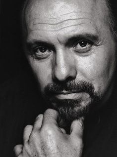 Hector Elizondo