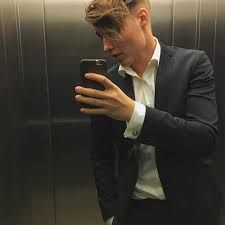 Isac Elliot