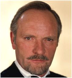 Julian Glover