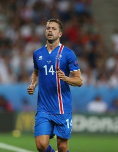 Kari Arnason