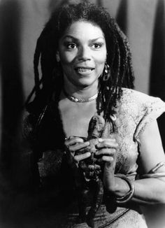 Rosalind Cash