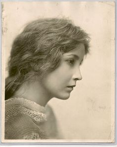 Bessie Love