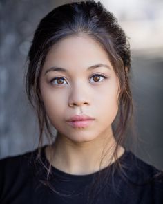 Eva Noblezada