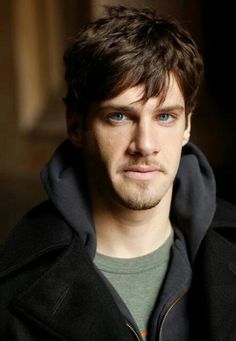 Justin Bartha