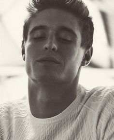 Max Irons