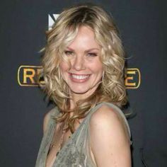 Andrea Roth