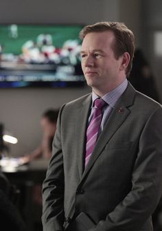 Dallas Roberts