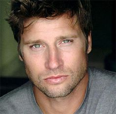 Damon Runyan