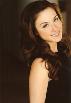 Erin Karpluk