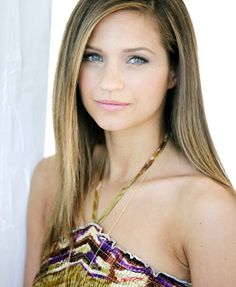 Vanessa Ray