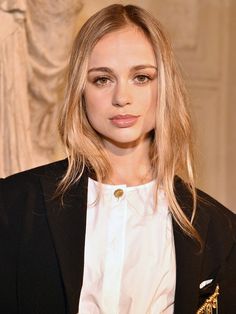 Amelia Windsor