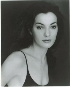 Ayelet Zurer