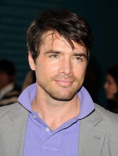 Matthew Settle